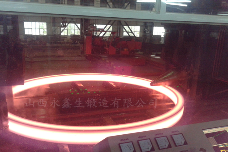 輾環(huán)加工環(huán)形鍛件